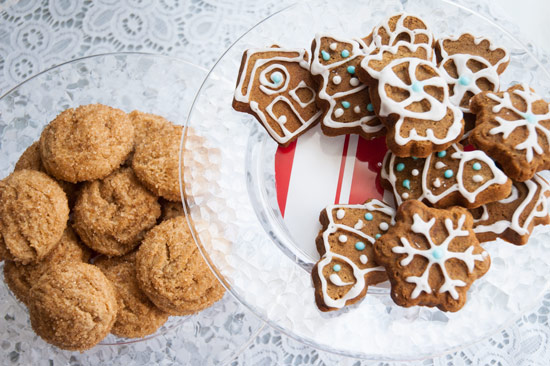 Cookies on disposable holiday pedestals